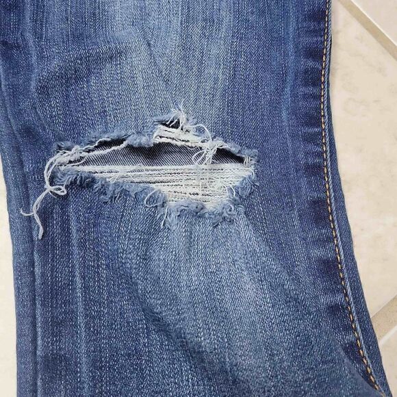 Aeropostale The Norma Jean Distressed Skinny Leg Denim Jeans Size 2 - Picture 12 of 16